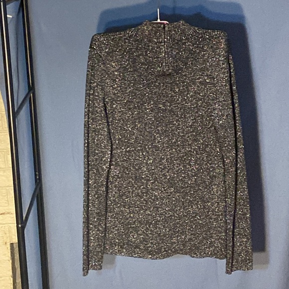 Sweater Top Grey Sequin Paisley Pattern - Picture 5 of 6